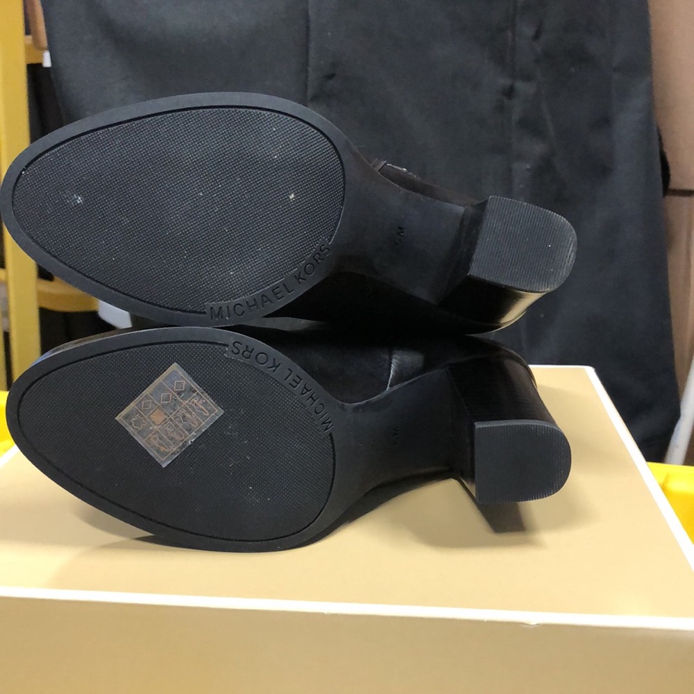 Michael Kors Frenchie Bootie black leather - Picture 4 of 6